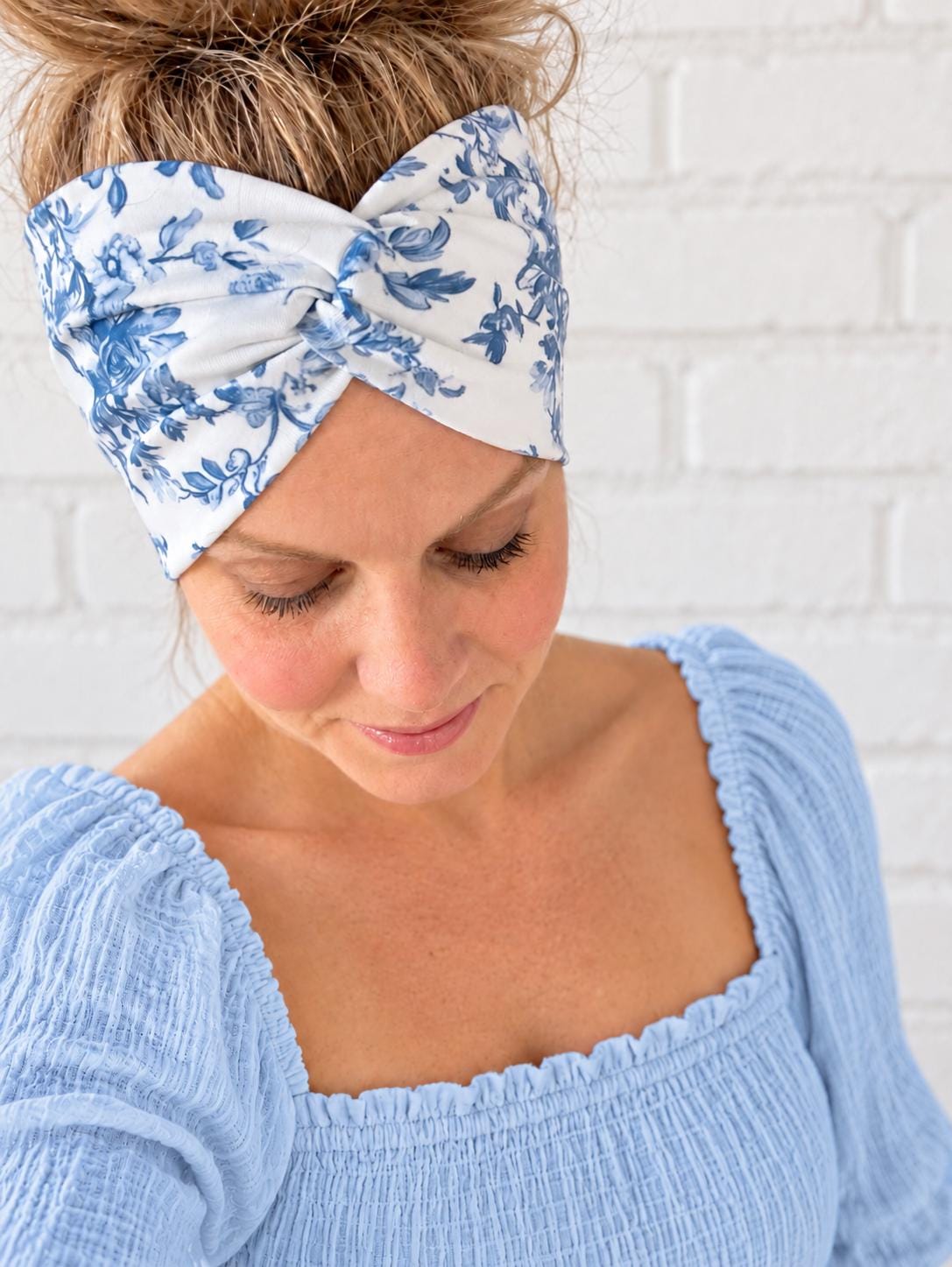 Blue Cottagecore Twist Headband.  Spring Flower Headband.  Gift for Nurses, Teachers, and moms. Vintage Floral Twist Headband. Florist Gift